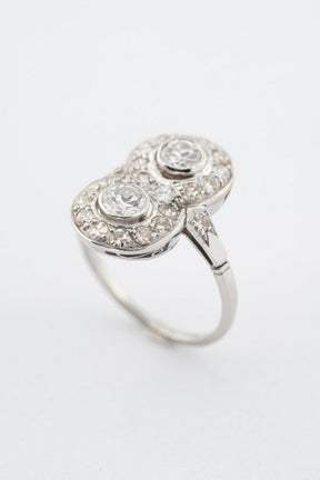 Art Deco platinum princess ring with 2 brilliant-cut diamonds