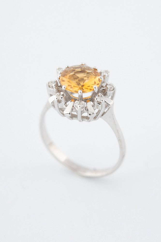 White gold entourage ring with citrine and diamonds