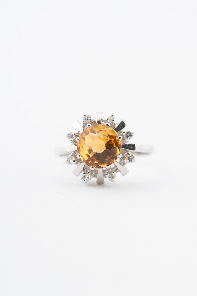 White gold entourage ring with citrine and diamonds