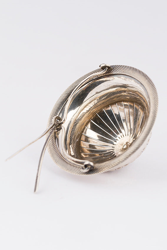 Antiek zilveren tuit zeefje