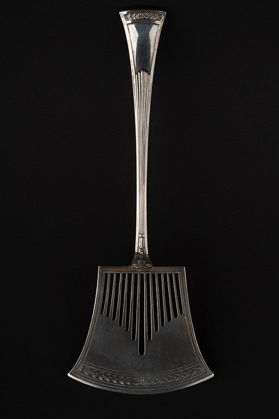 Antique silver Art Deco asparagus scoop