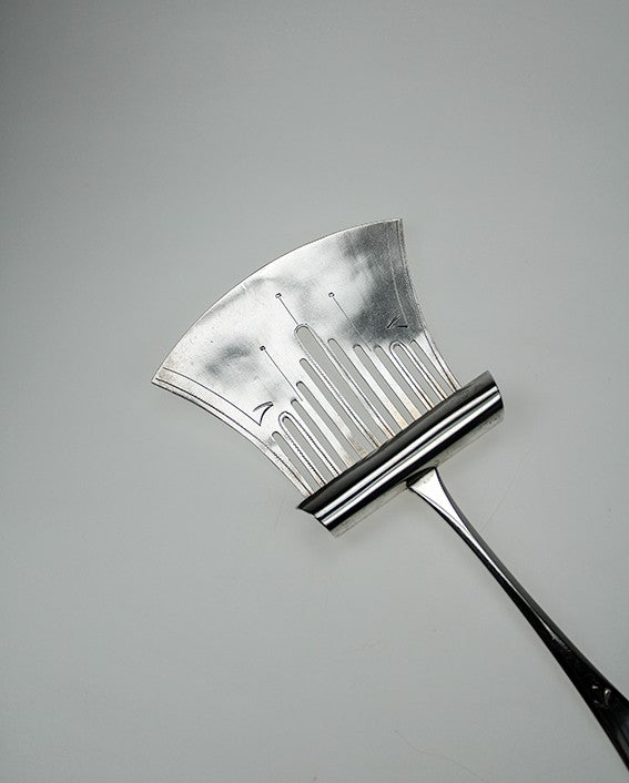 Silver Art Deco asparagus scoop